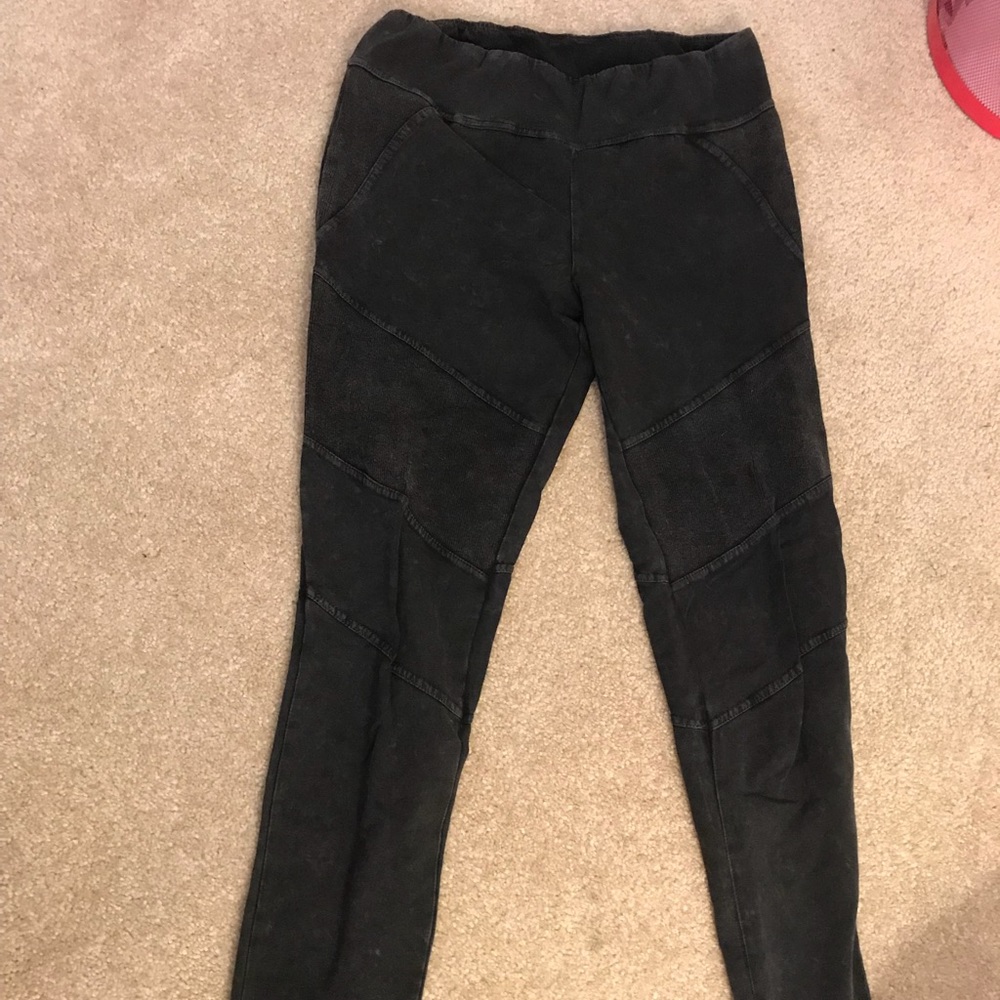 Charcoal grey leggings with Moto detailing